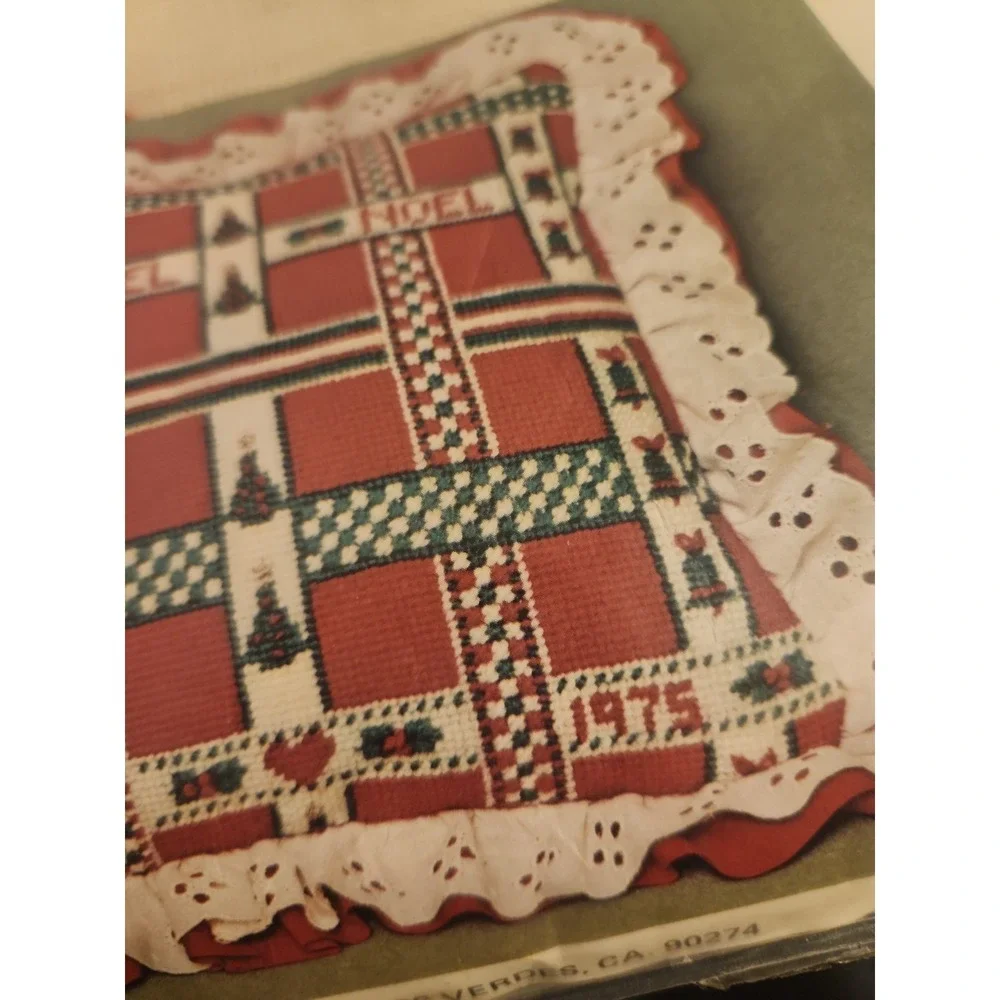 Vtg Needlepoint Kit J.L.T. #A32 Christmas Ribbon Pillow Un-open Kit 12 X 12